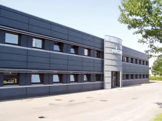 Fleksibelt lejemål på 388 m² – Lager og kontor i Brøndbys erhvervsområde