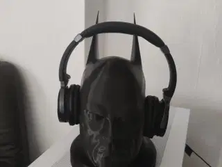 Batman headset holder 