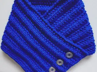 Halsedisse hjemmestrikket