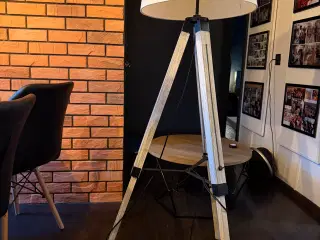 Gulvlampe  