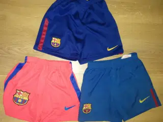 3 PAR FC BARCELONA SHORTS, 4/5 OG 6/7 ÅR, FLOTTE