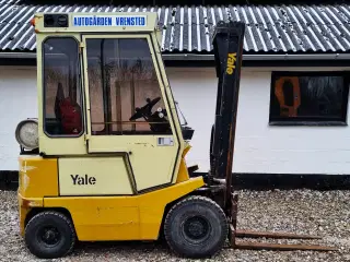 Yale GP30 truck / 3800 timer / lukket kabine / gas
