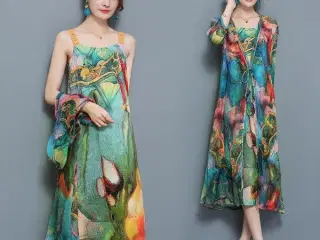 Maxi-florlet kjole, med kimeno jakke i samme stof