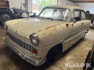 Veteranbil Ford Taunus 12 m