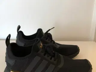 Adidas sko