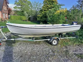 14 fods jolle med trailer og Mercury motor