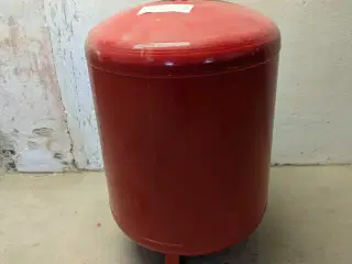 100 liters tank