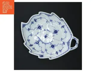 Musselmalet porcelænsfad med hank fra Royal Copenhagen (str. Ø 21x Ø17 cm)