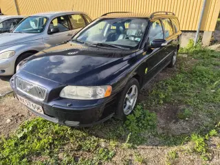 Volvo V70 2,4 140