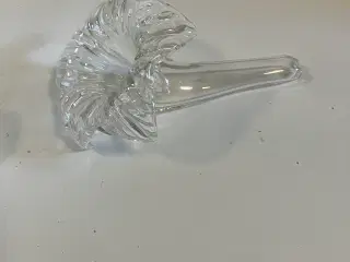 Glas blomster/ liljevaser