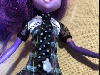 Monsterhigh dukke