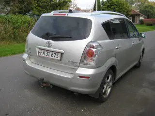 Toyota Crolla Verso D4D årg 2006 med partikelf.