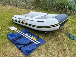 Gummibåd med 6 hk 4 takt yamaha