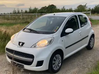 Nysynet Peugeot 107 2010 Lavt km 