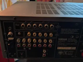 Yamaha forstærker sælges med højtaler 