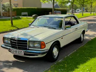Mercedes Daimler 230 CE 1980 KUN 180.000 KM