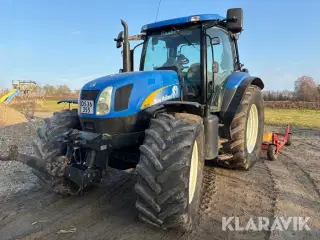 Traktor New Holland TS135A 4WD