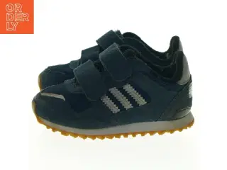 Børne sneakers med velcrolukning fra Adidas (str. Us 5 k)