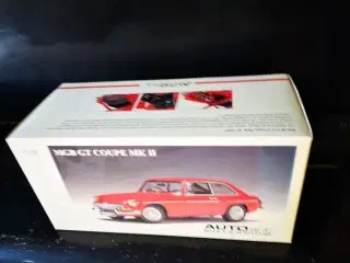 Modelbil, AutoArt MGB GT Mk2 Coupe, skala 1:18