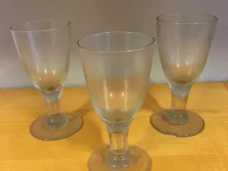 Glas