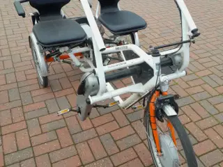 Tvillingecykel med elmotor