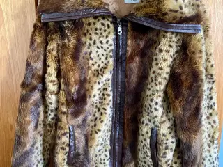 Leopard jakke til salg