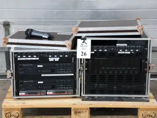 Lydudstyr i flightcase - stand ukendt.