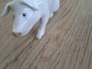 Siddende gris fra Royal Copenhagen- model 1400