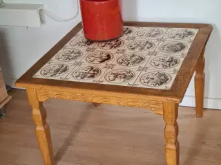 Kakkelbord i eg