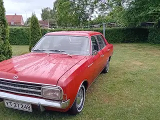 Opel Rekord 1900L