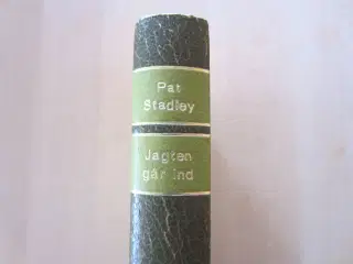 Bog - Jagten går ind af Pat Stadley