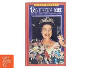 Bag lukkede døre : den fulde sandhed om den engelske kongefamilie af Kitty Kelley (Bog)