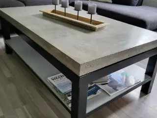 Sofabord med beton bordplade