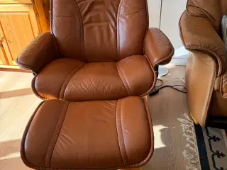 Lækker StressLess lænestol + fodskammel