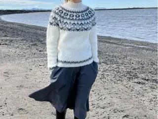 StrikkeKit. Islandsk Sweater FRA 358,- KR