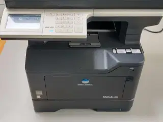 KonicaMinolta Laser Printer/Kopimaskine (S/H)