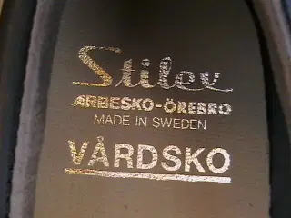 Damesko. Sort læder. Nye.