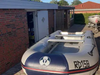 Gummibåd YAM 360F