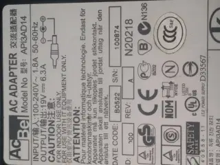 Acer oplader model API3AD14!