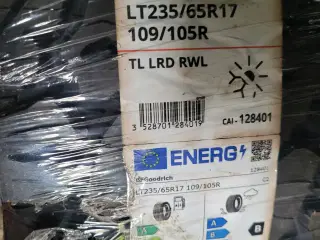 LT 235 / 65 R 17