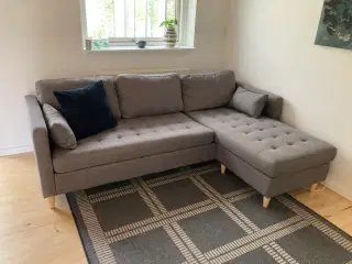Sofa med chaiselong grå