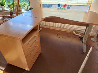 Skrivebord 
