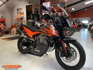 KTM 890 Adventure