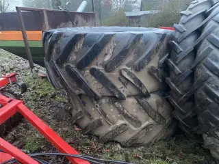 Good Year 650/65x38 Eller 20,8x38 prisen er for 2 stk.