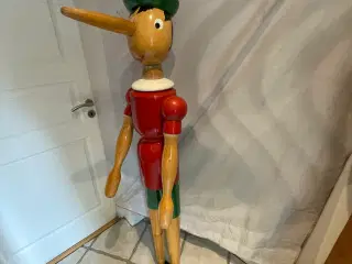 Stor håndlavet Pinocchio figur i træ