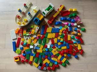 235 LEGO DUPLO KLODSER 