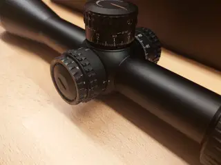 Vortex Viper PST Gen II 3-15x44 FFP Mil. 