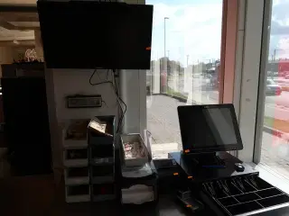Kasseapparat CBE, pengeskuffe, bonprinter, dankortterminal