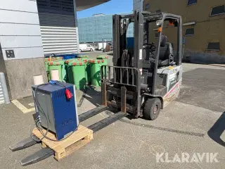 El gaffeltruck Nissan S1N1L13Q