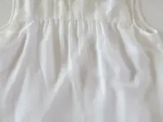 Str. 12 år, skjortebluse u/ærmer